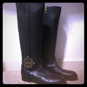 Tory Burch logo boots